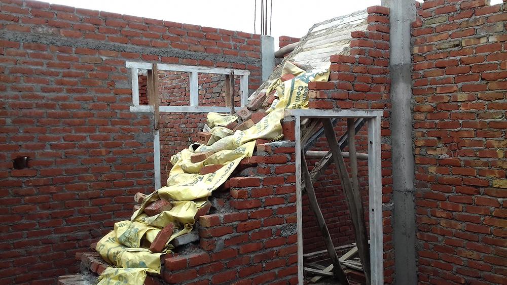 Dhara Children Academy, India - der zweite Stock wird aufgebaut