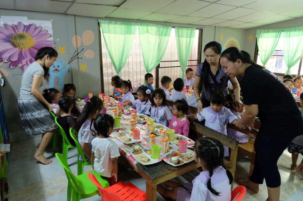 Chancengleichheit für thailändische Kinder