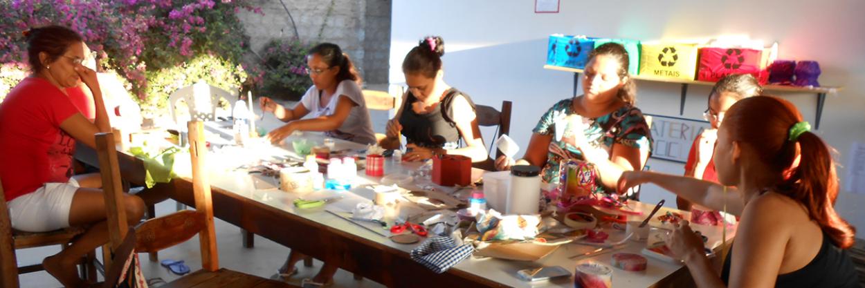 Recycling Project in Brasil - Workshop - Projeto Textil Child & Family Foundation