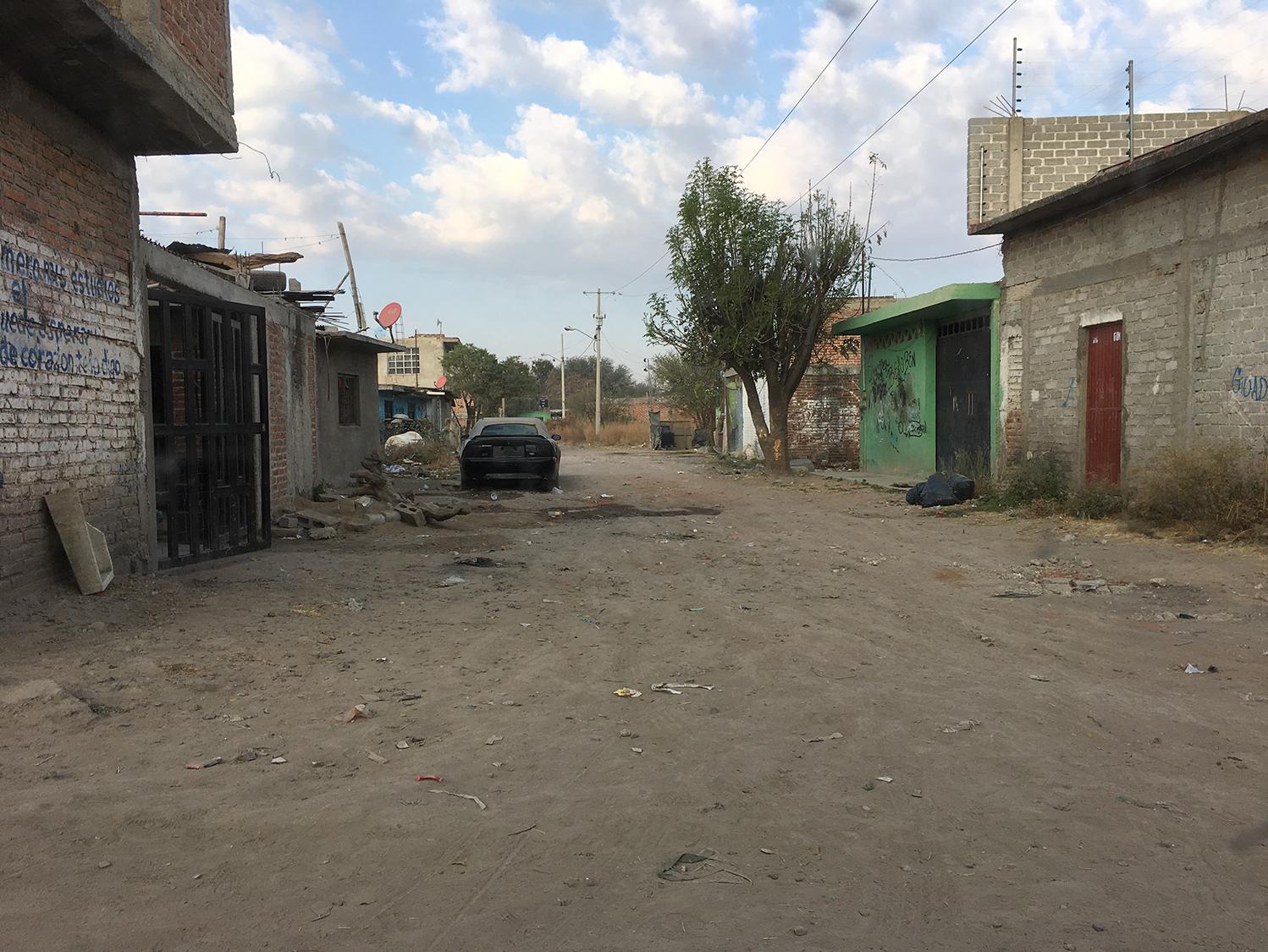 Abandoned counter in Mexico without educational access