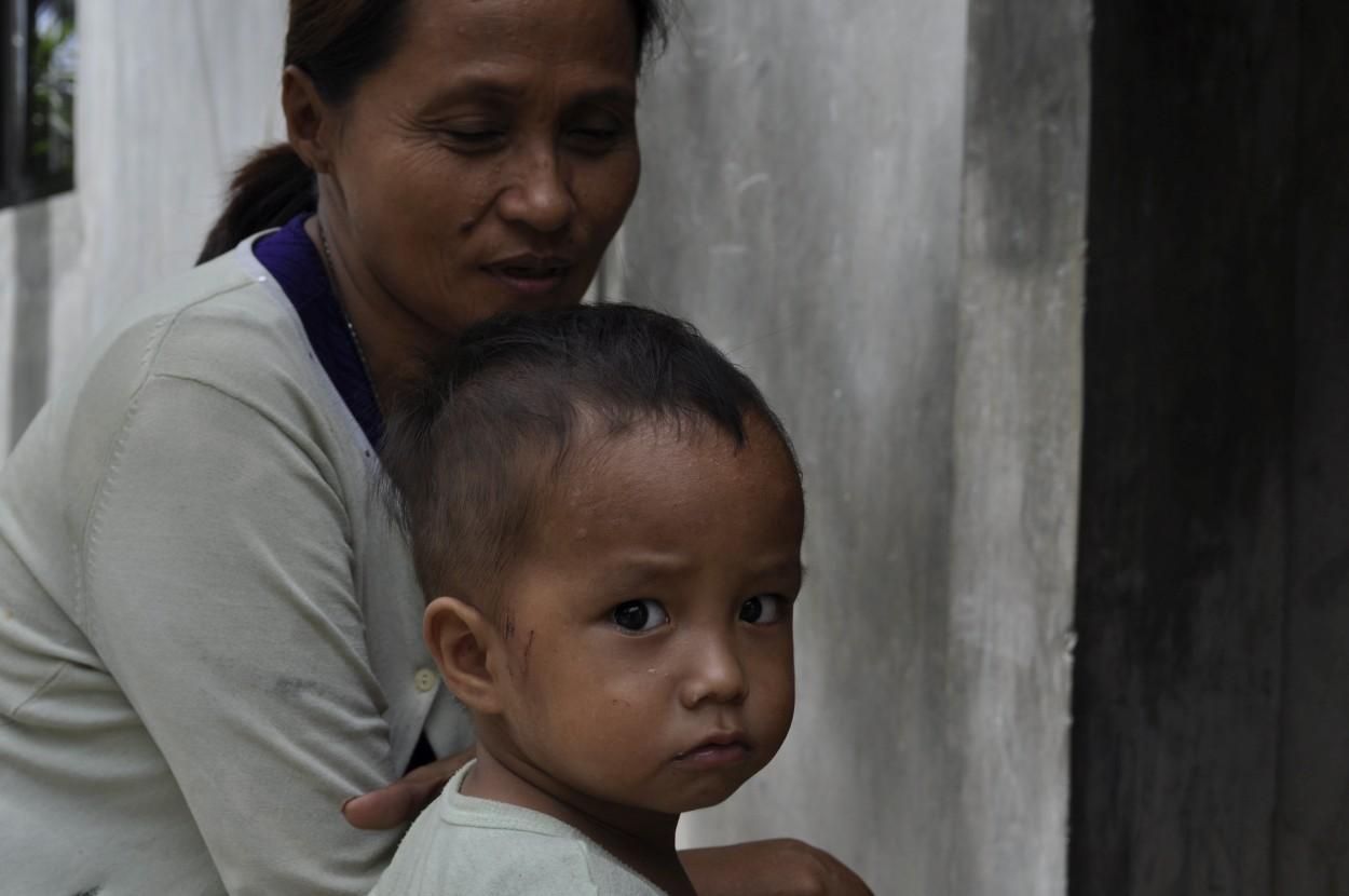 poor children Philippines