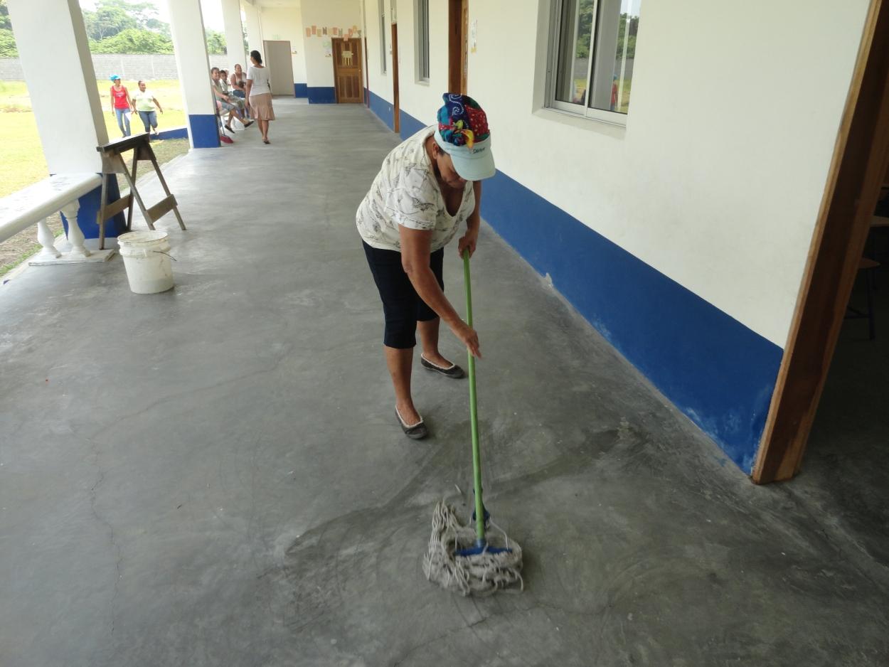 HIlfe bei Schulbindung- Schulputz in Honduras- Elterinitiative