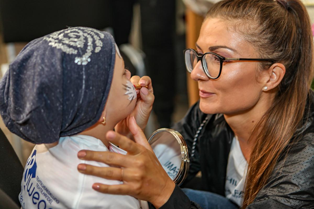 To give joy to needy children in Austria