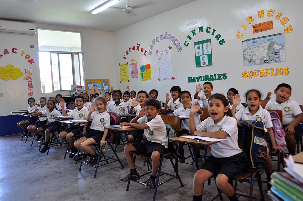 203 pupils at the Centro Educativo CFF 