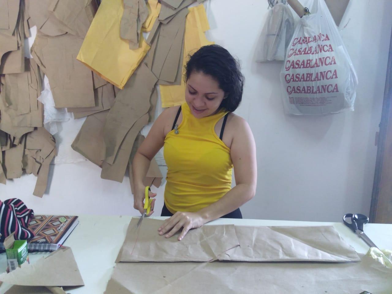 4 new students in the sewing course at  Projeto Textil, Brasilien - Child & Family Foundation 