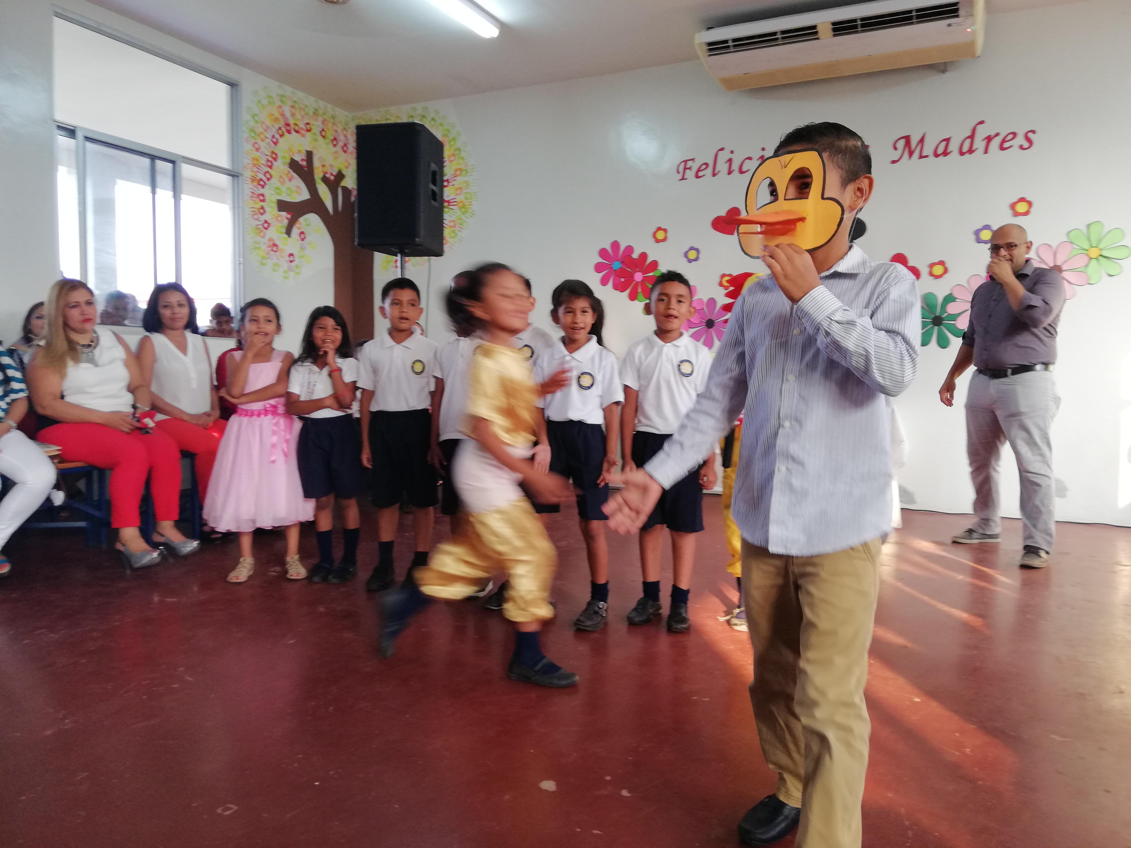 escuela honduras muttertag