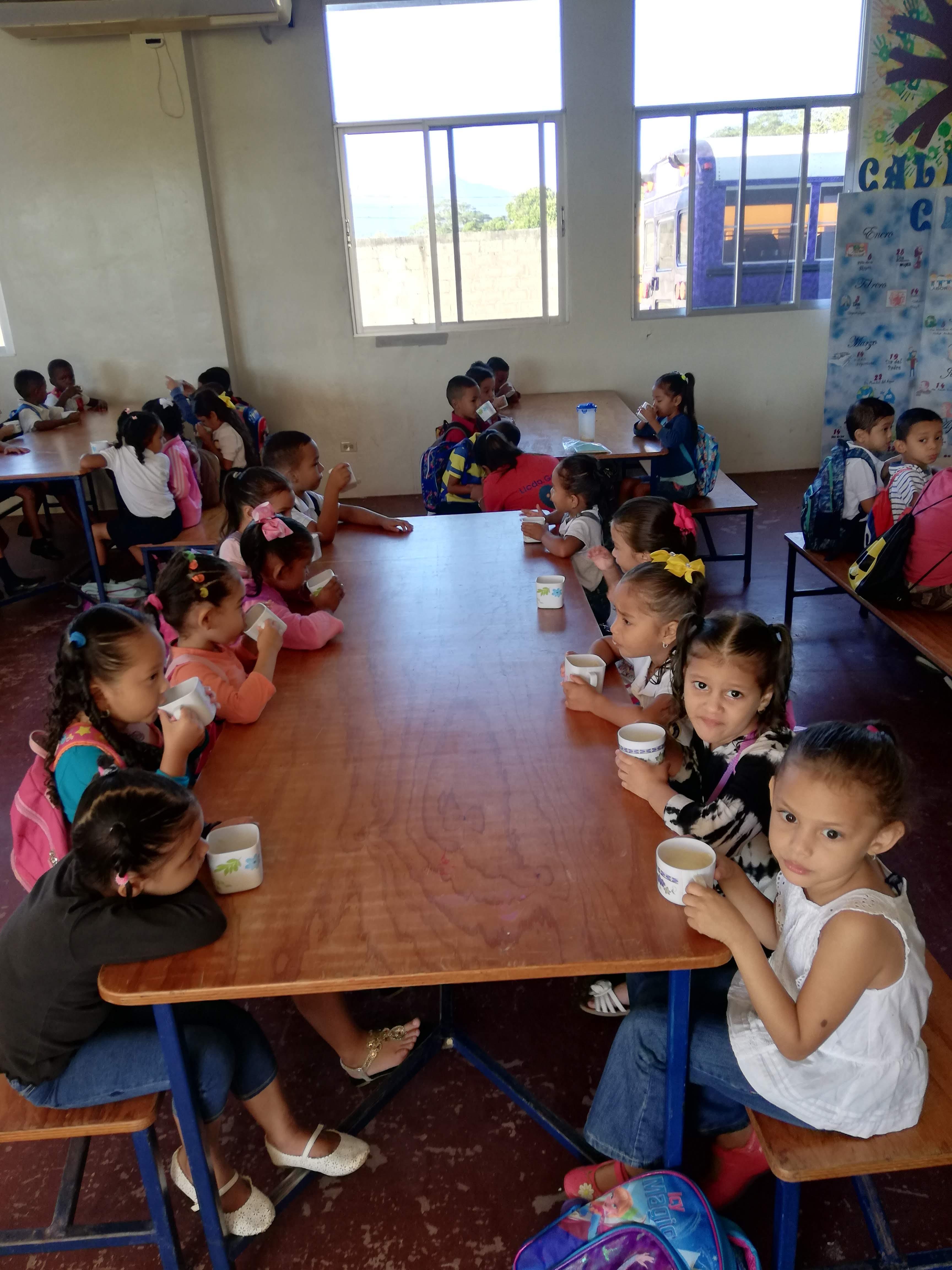 schulstart honduras escuela