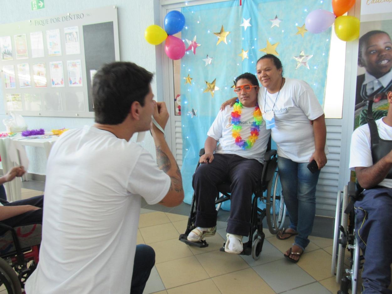 Equal opportunities for children in Brazil in a wheelchair