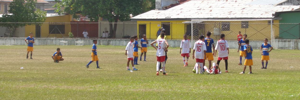 Football team of the Escuela Lyoness