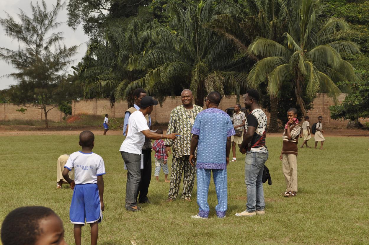 School Nigeria Holy Trinity weihnachten